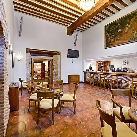 Azz Claras Hotel 4*