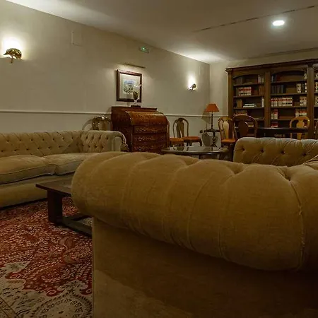 Azz Claras Peñafiel